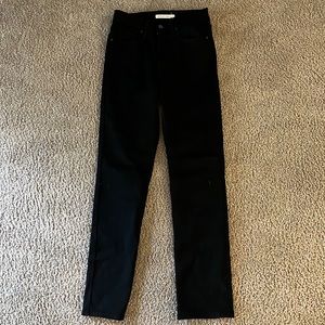 724 High Rise Straight Levi Black Jeans